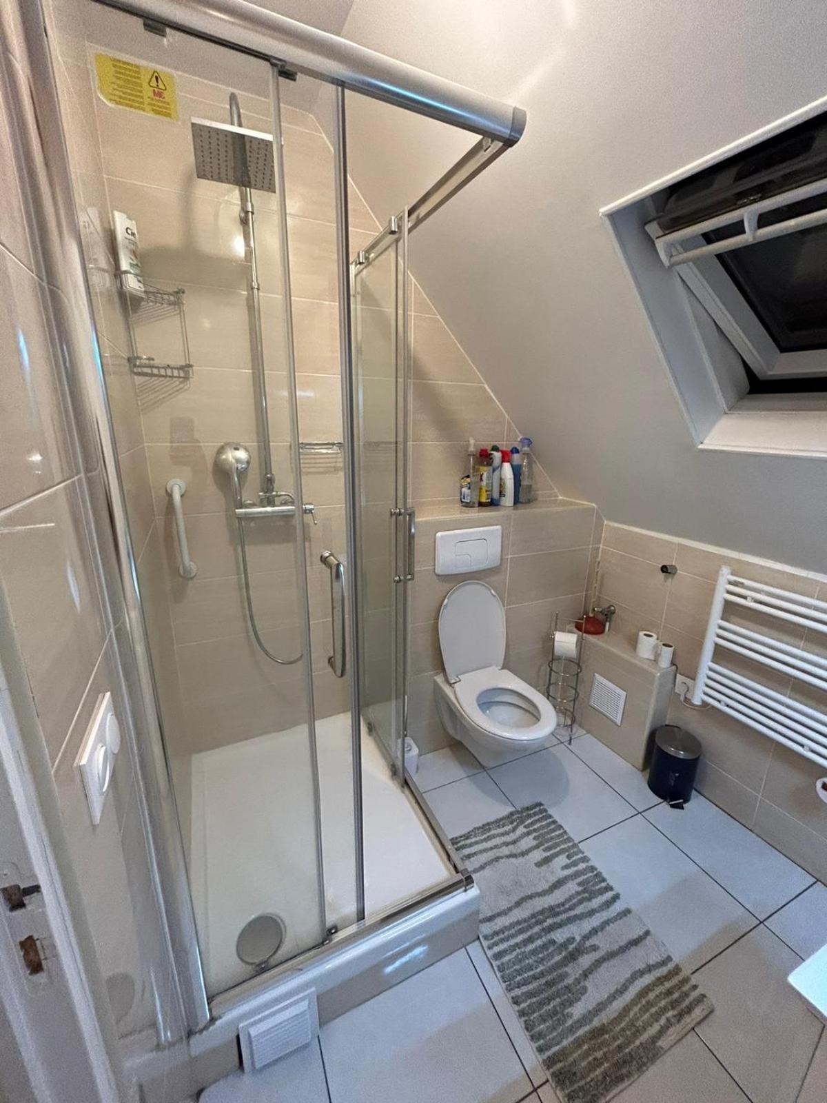 Magnificent Family Flat Self Checkin Avb * Garges-lès-Gonesse