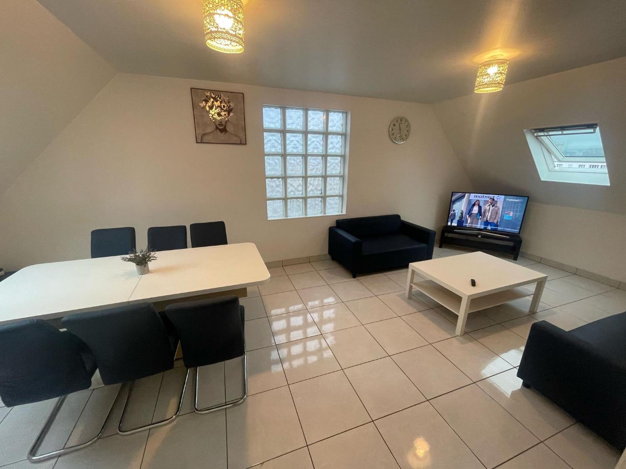 Magnificent Family Flat Self Checkin Avb Garges-lès-Gonesse